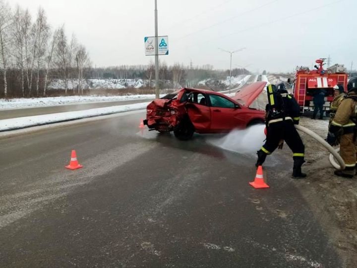 Сүбәләк юлында “Шевроле” һәм “Лада” автомобильләре бәрелешкән