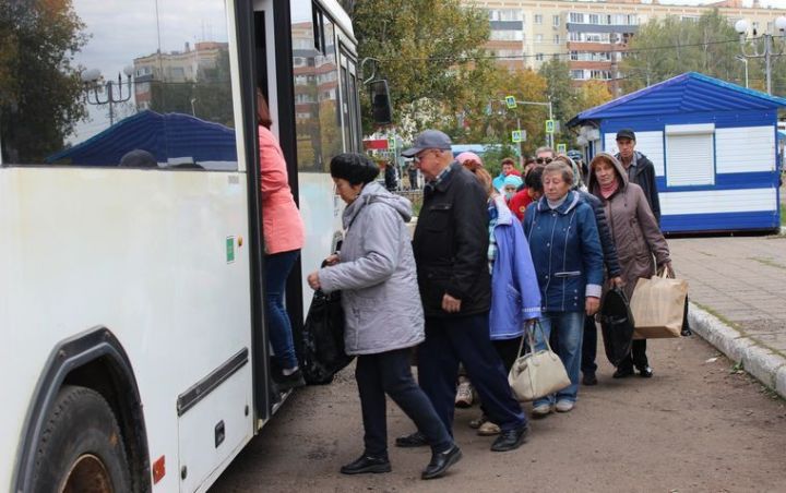 Түбән Камада бакчаларга автобуслар 21 апрельдән башлап йөриячәк